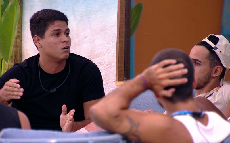 Após formação de Paredão, Guilherme defende voto de brother: