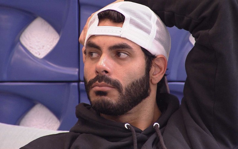 Após noite com Eliminação de Arcrebiano, Rodolffo é o único acordado no BBB21