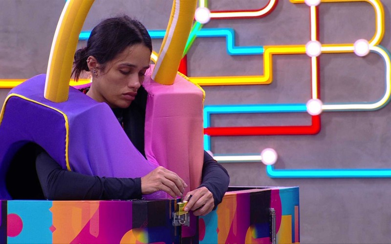 Após pausa, Eva completa uma hora em segunda busca por chave no Castigo do Monstro