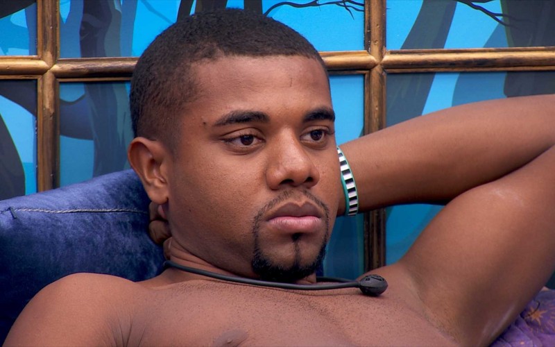 Após prometer bolo de aniversário para Rodriguinho, Davi dispara: