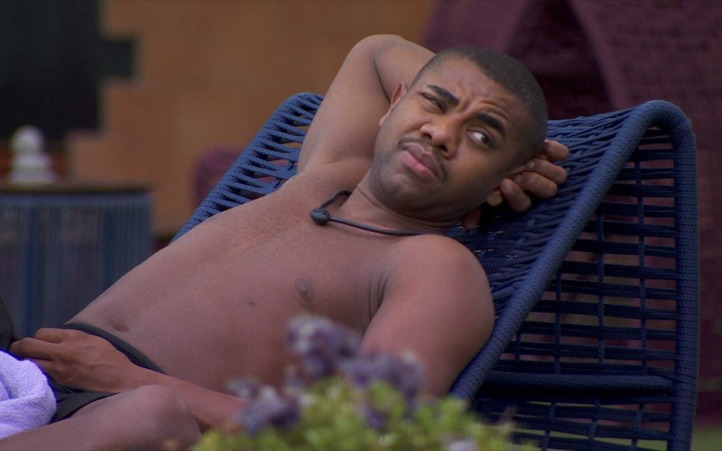 Após roupas na piscina, Davi fala de sister no BBB 24: