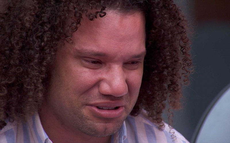 Após ser indicado ao primeiro Paredão do BBB 24, Maycon chora no Quarto Fada