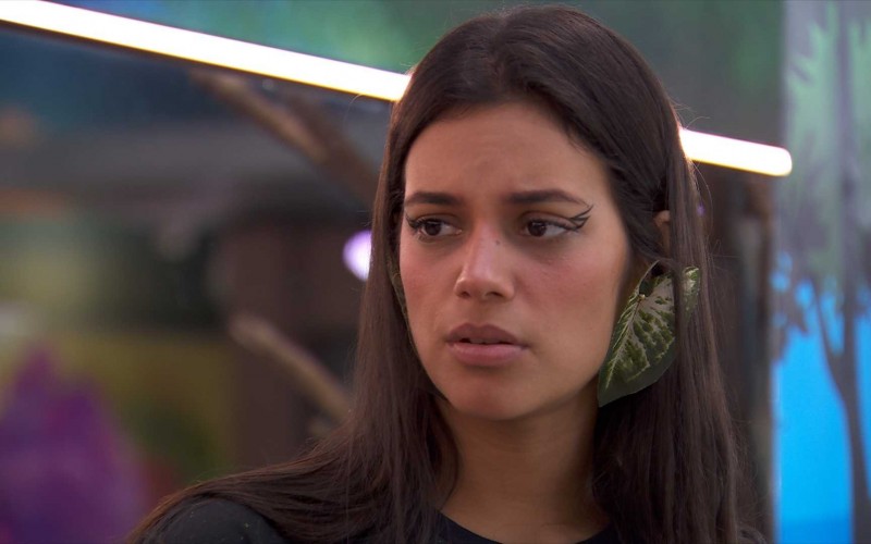 Após tretas, Alane cogita acerto de contas com Leidy Elin no BBB 24: