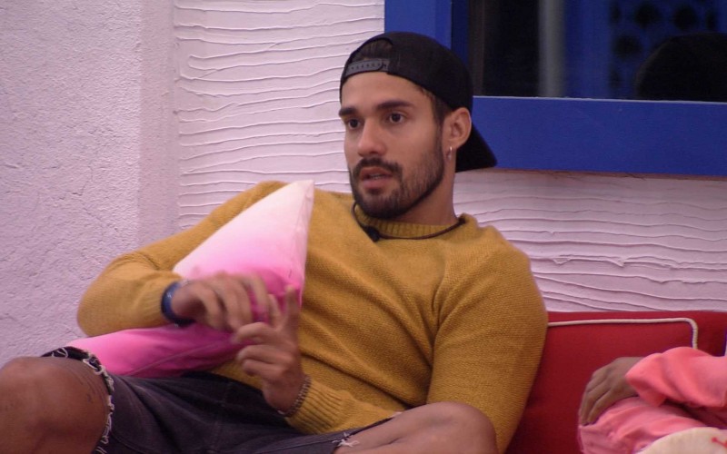 Arcrebiano diz a Karol Conká: