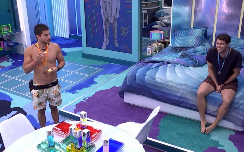 Arthur Aguiar opina sobre plano de Gustavo para o Paredão:
