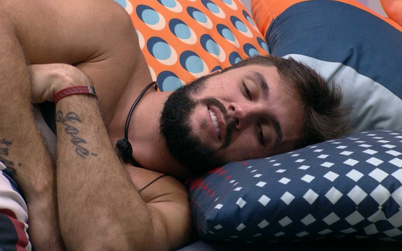 Arthur brinca com Juliette antes de Eliminação no BBB21: