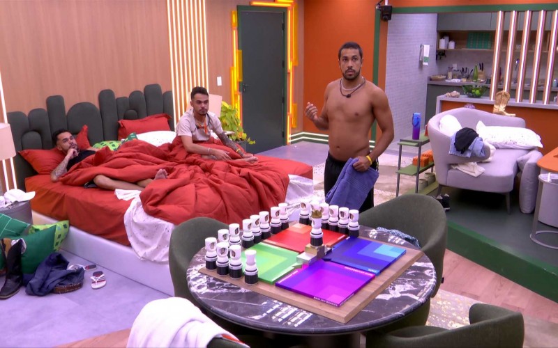 BBB 25: brothers se surpreendem com punição gravíssima de 500 estalecas