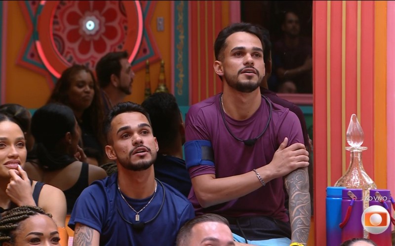 BBB 25: Tadeu fala pela primeira vez com a casa e brinca sobre diferenças entre os gêmeos João Gabriel e João Pedro