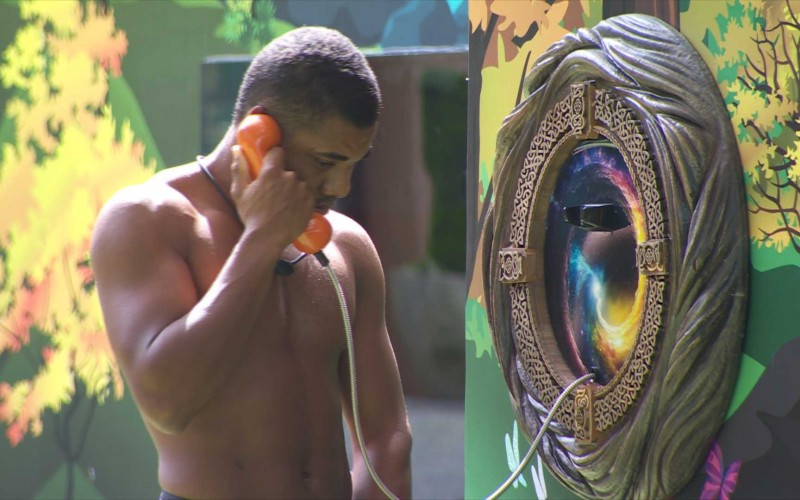 Big Fone toca no BBB 24, Davi atende a