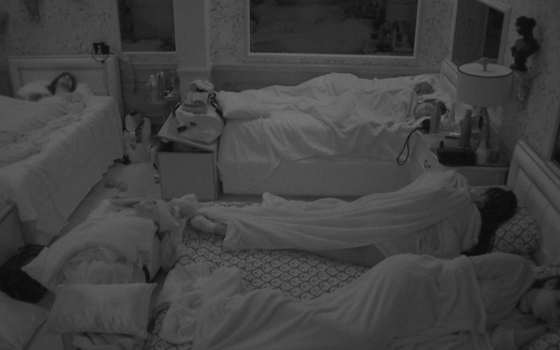 Brothers ainda dormem após noite com Big Fone no BBB21
