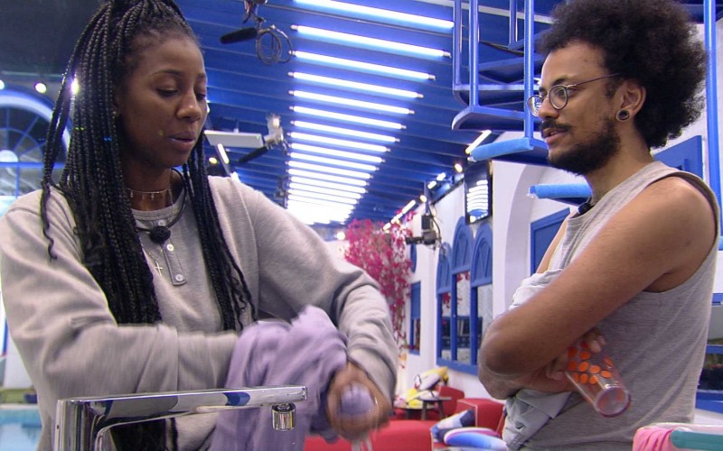 Camilla de Lucas fala sobre novas aproximações no BBB21: