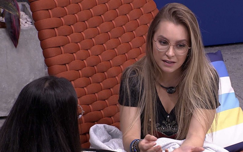 Carla Diaz fala de brothers em desavença: