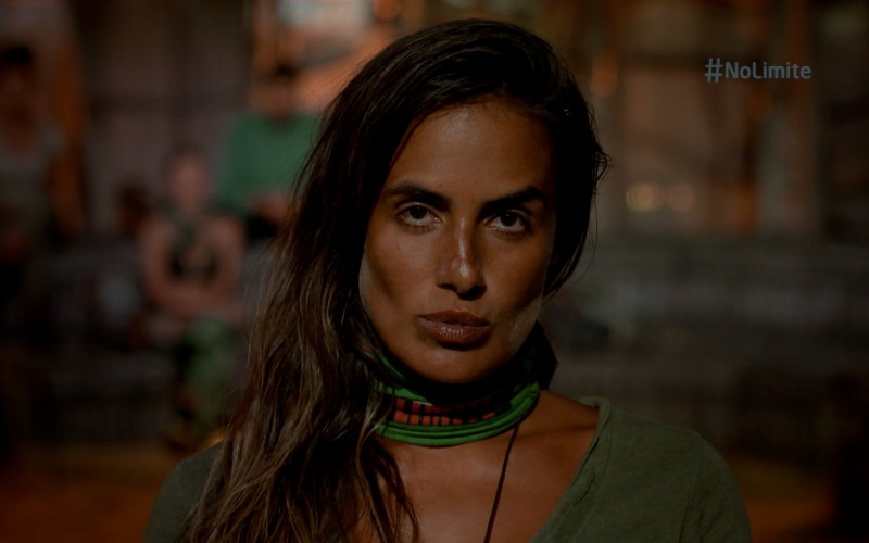 Carol Peixinho explica voto em Gleici. Confira vídeo inédito após a sexta eliminação do