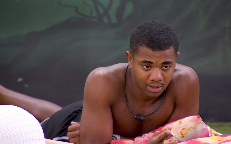 Davi afirma que puxaria sister ao Paredão no BBB 24: