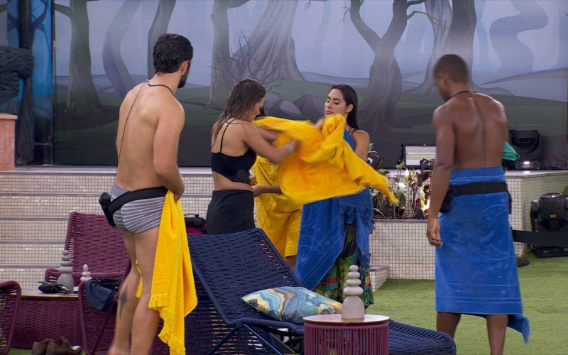 Davi chama brothers para se mudar para o Quarto Magia do BBB 24: