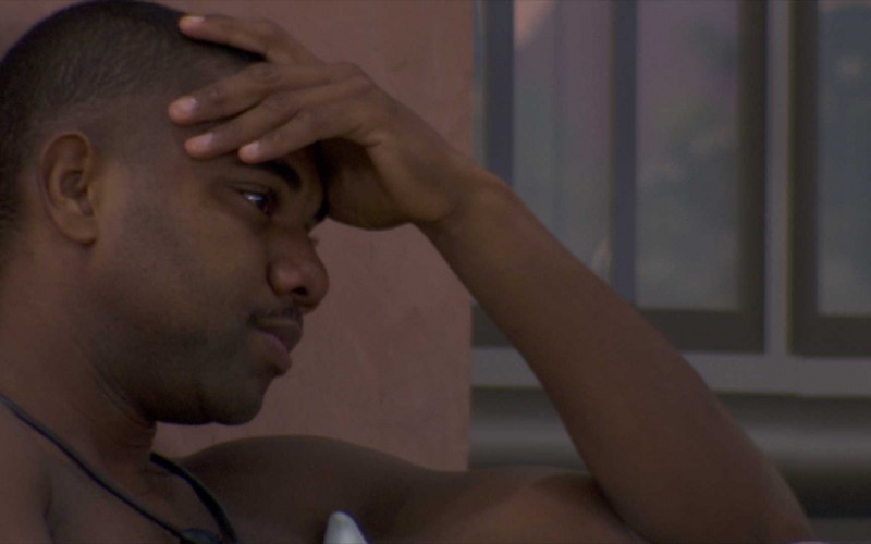 Davi chora no BBB 24 após desabafar com Isabelle sobre treta envolvendo Leidy Elin