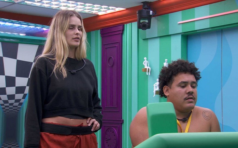 Davi dorme no Quarto Magia, e Yasmin avalia se passará noite no cômodo: