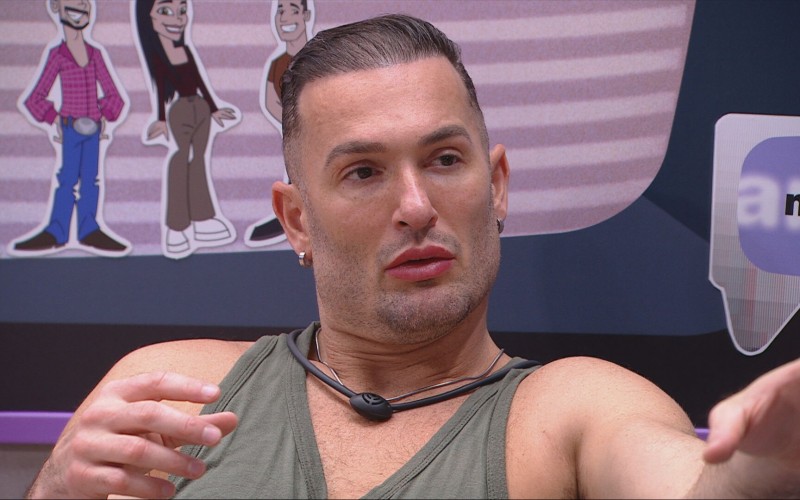 Diego Hypolito reclama sobre decisões no mercado e Aline rebate: