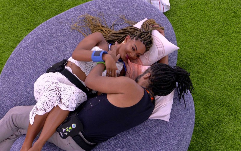 Diogo Almeida brinca com Aline no BBB 25: