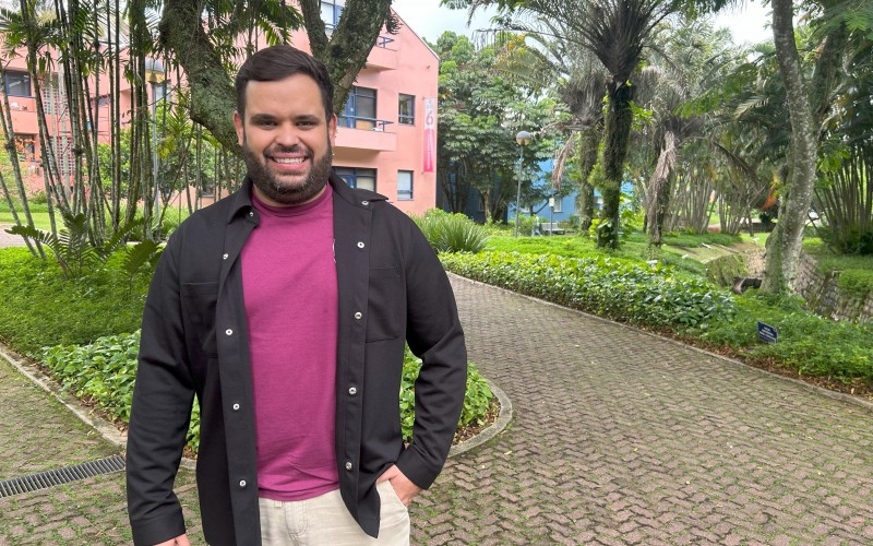 Eliminado do BBB 24, Michel chora ao ler comentário sobre vida fora do programa