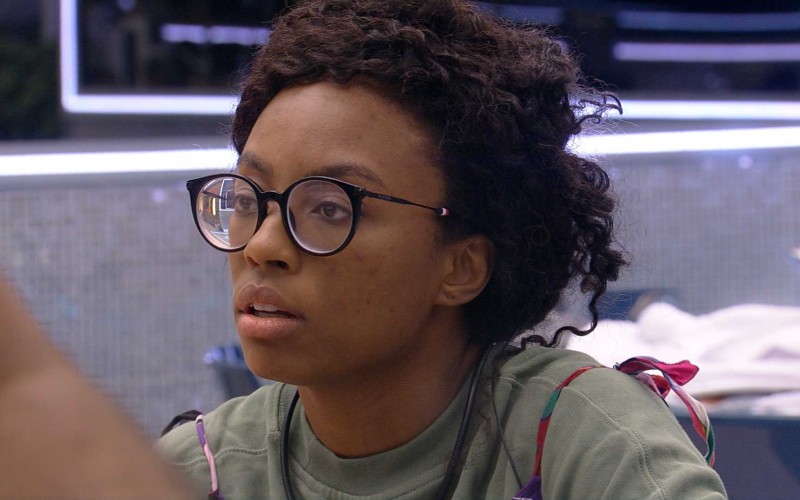 Em conversa com brothers na Xepa do BBB21, Lumena afirma: