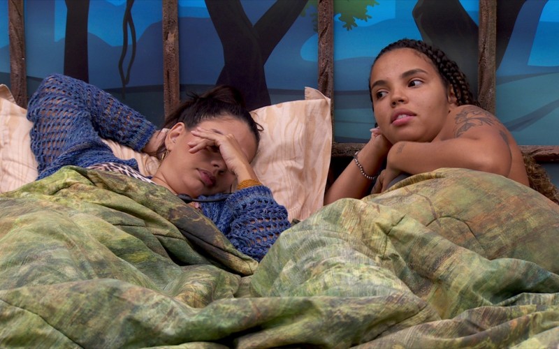 Em conversa com sisters, Pitel especula: