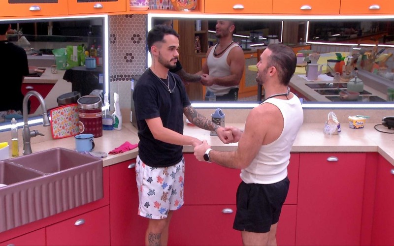 Em noite de Eliminação, Diego Hypolito conversa com João Gabriel e elogia: