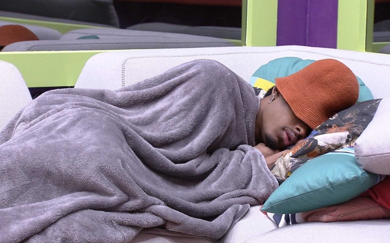 Em noite de Final, Paulo André, do BBB 22, diz na sala: