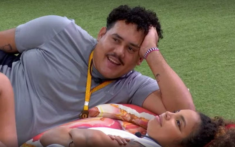 Enquanto Pitel e Lucas Henrique trocam corações no BBB 24, brothers se dão corações partidos no reality
