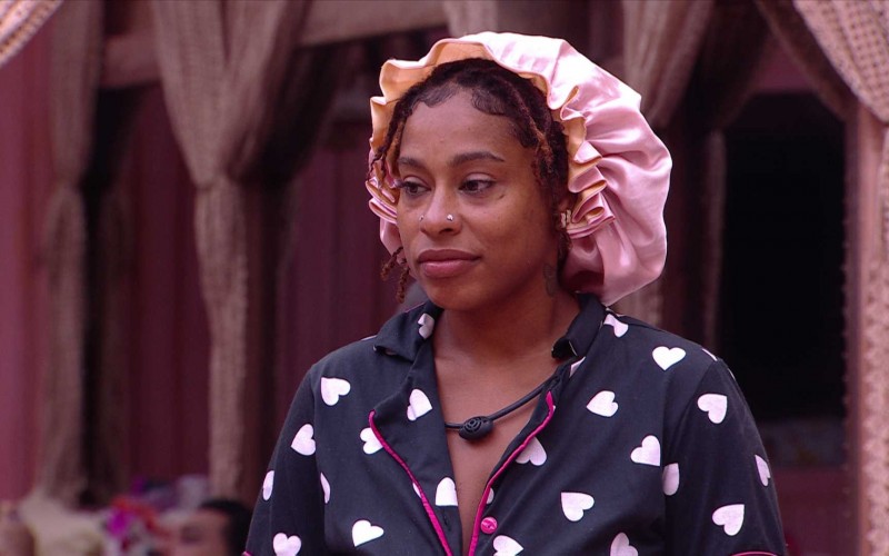 Entenda para que serve a touca de cetim usada por Thamiris no BBB 25