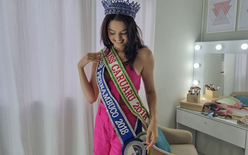 Eslovênia, do BBB22, é fã de Albert Einstein e já foi Miss Pernambuco