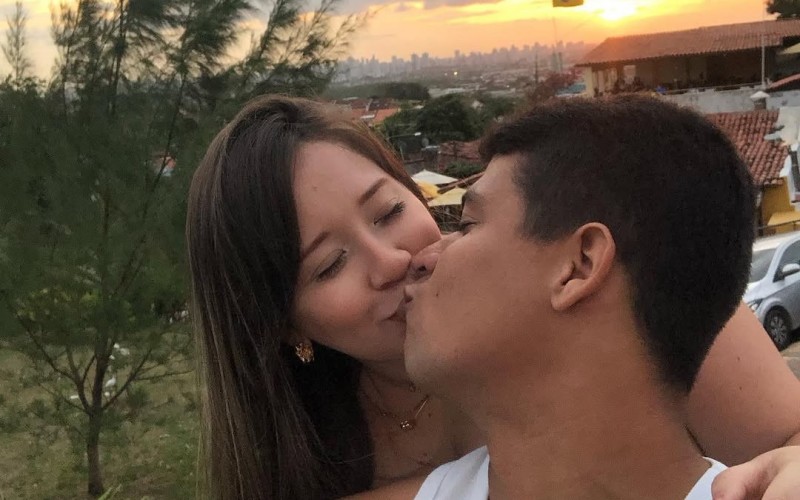 Esposa de Guilherme se declara em homenagem ao aniversário do brother: