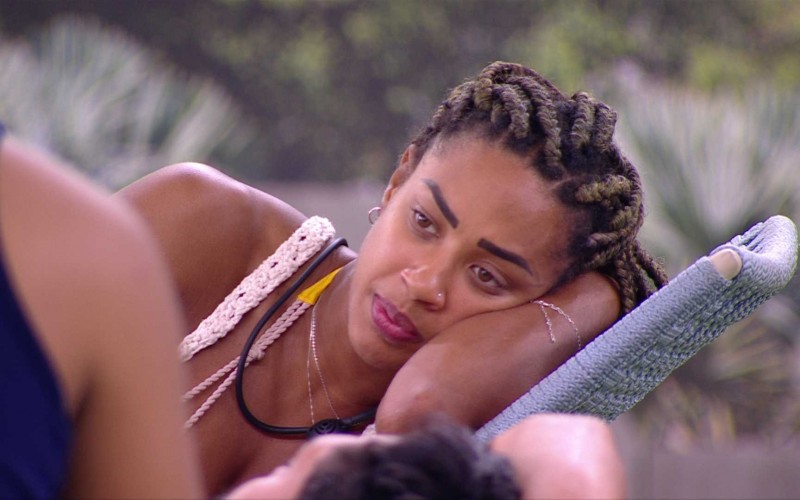 Aline dispara sobre relação com sister: