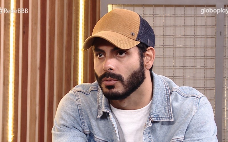 Ex-BBB Rodolffo fala sobre experiência no reality e sucesso do hit