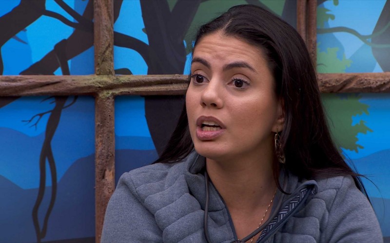 Fernanda diz que está chateada com MC Bin Laden: