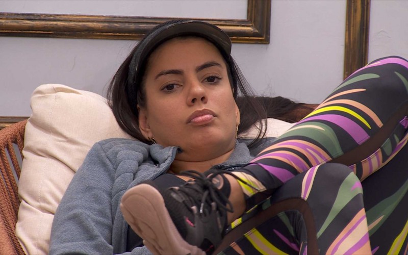 Fernanda diz que ficou chateada após MC Bin Laden falar mal dela: