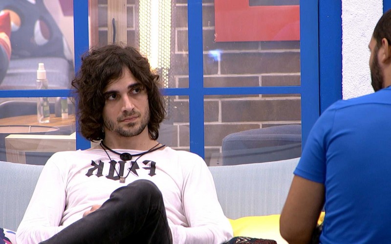 Fiuk fala sobre brother: