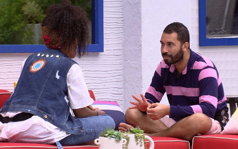Gilberto, do BBB21, diz a Lumena: