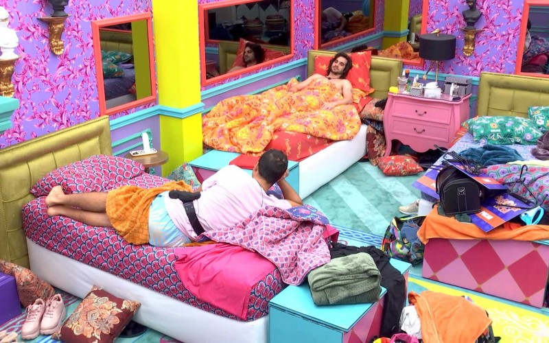 Gilberto fala com Fiuk sobre pódio no BBB21:
