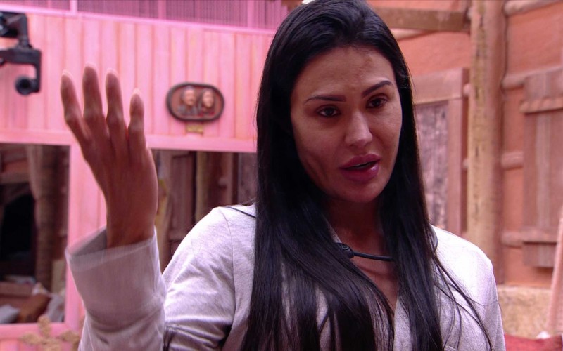 Gracyanne Barborsa prevê indicação ao Paredão e declara: