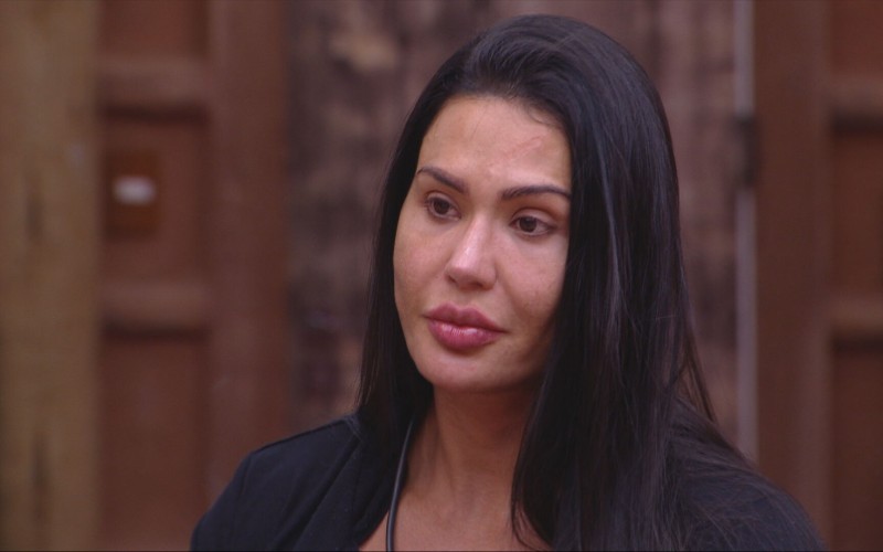 Gracyanne Barbosa avalia relação com Eva e Renata no BBB 25: