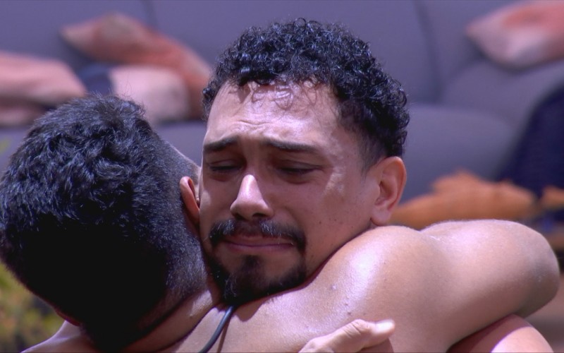 Guilherme acolhe Vinícius: