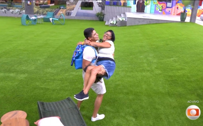 Internautas reagem entrada de dupla no BBB 25: