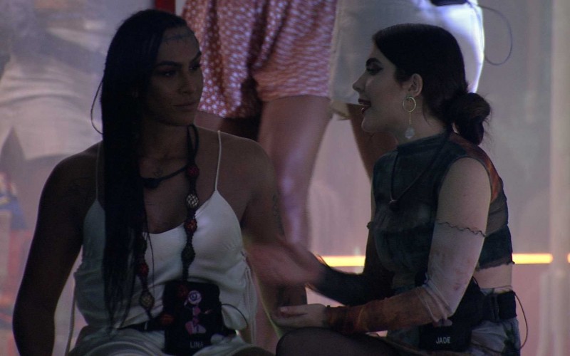 Jade Picon alerta Linn da Quebrada sobre participantes da Casa de Vidro:
