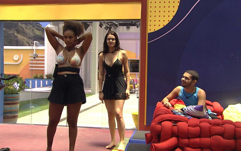 Jessilane fala sobre painel da academia: