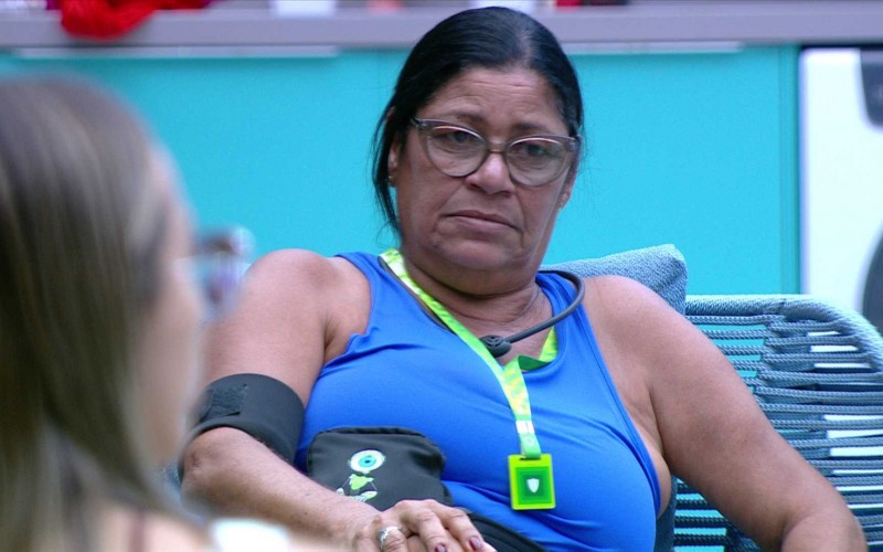 Joselma observa brothers na academia e dispara: