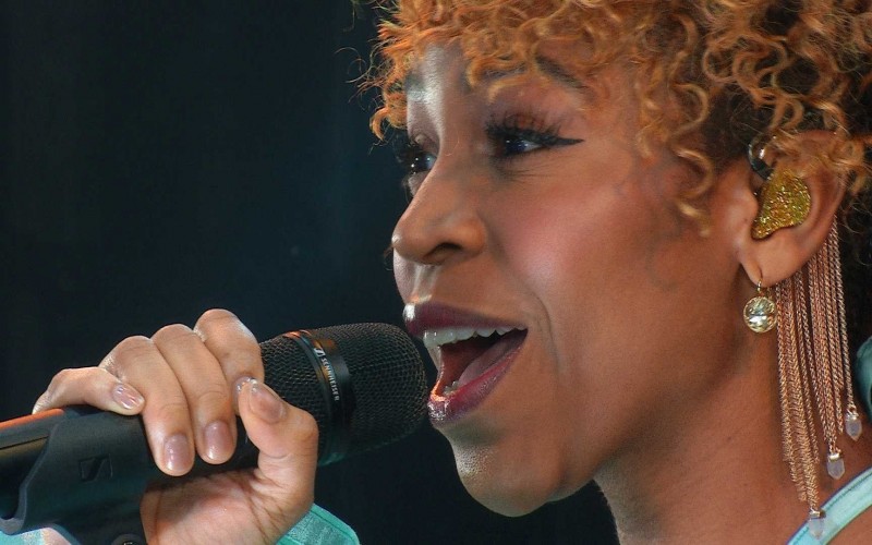 Karol Conká comenta sobre cantar na Final do BBB21: