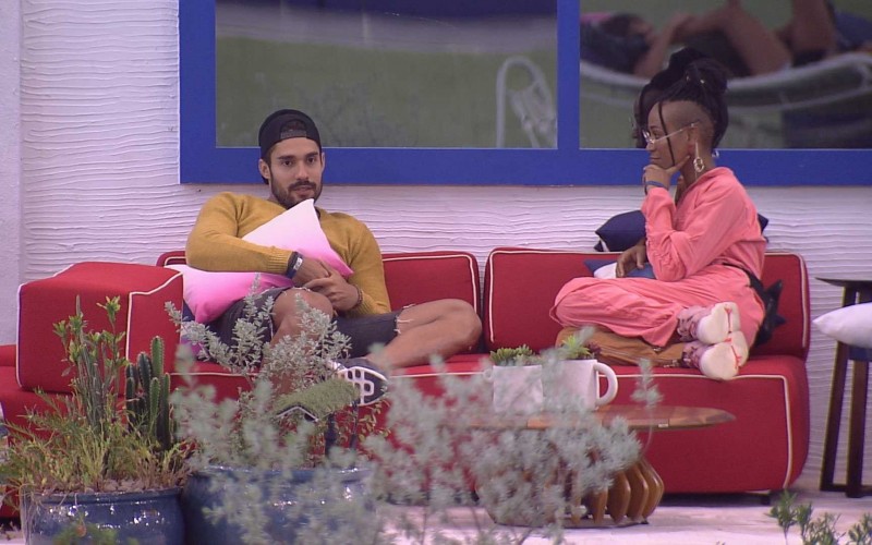 Karol Conká desabafa: