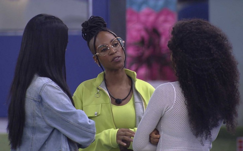 Karol Conká sobre brothers no BBB21: ‘Tem que desfazer essa dupla’