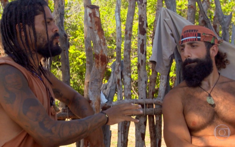 Kaysar comenta atitude de Jéssica com Viegas em vídeo inédito antes da eliminação do